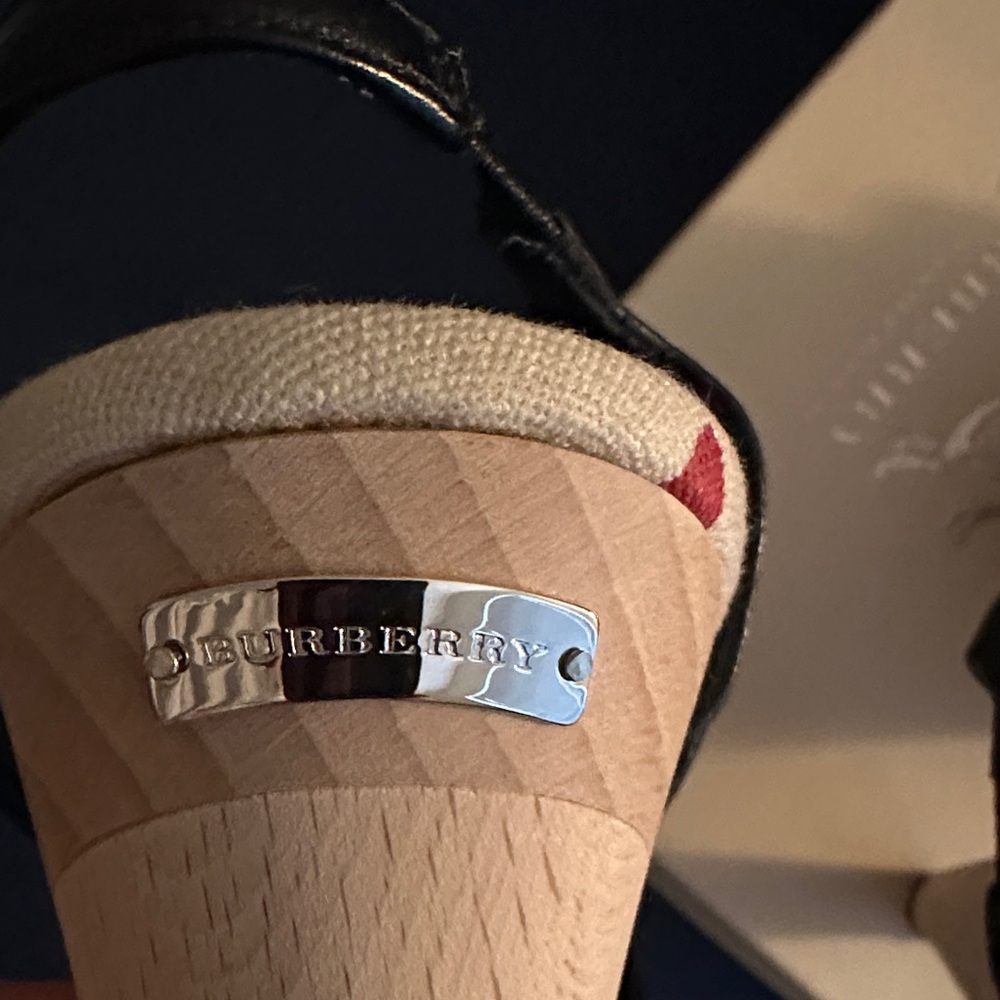 Burberry Black and Red Strappy Heels - Picture 4 of 4